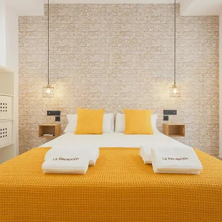 C25 Cosy 2 Bdr With Apartment