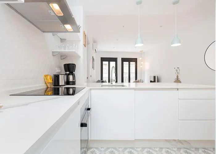 C25 Cosy & Stylish In The Old Town *